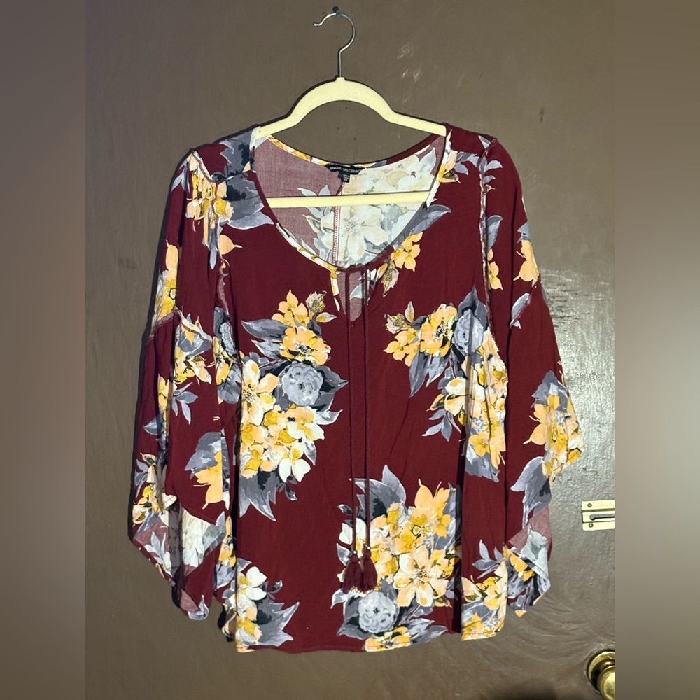 Unique Spectrum Burgundy Floral Blouse. New without tag. - Picture 2 of 6